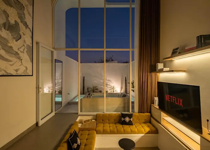 New - Stylish 1br With Cinema In Pandawa *