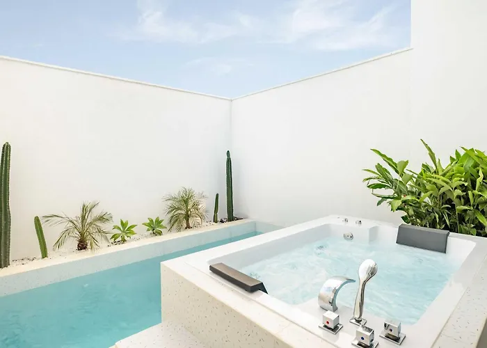 New - Stylish 1br With Cinema In Pandawa Villa *